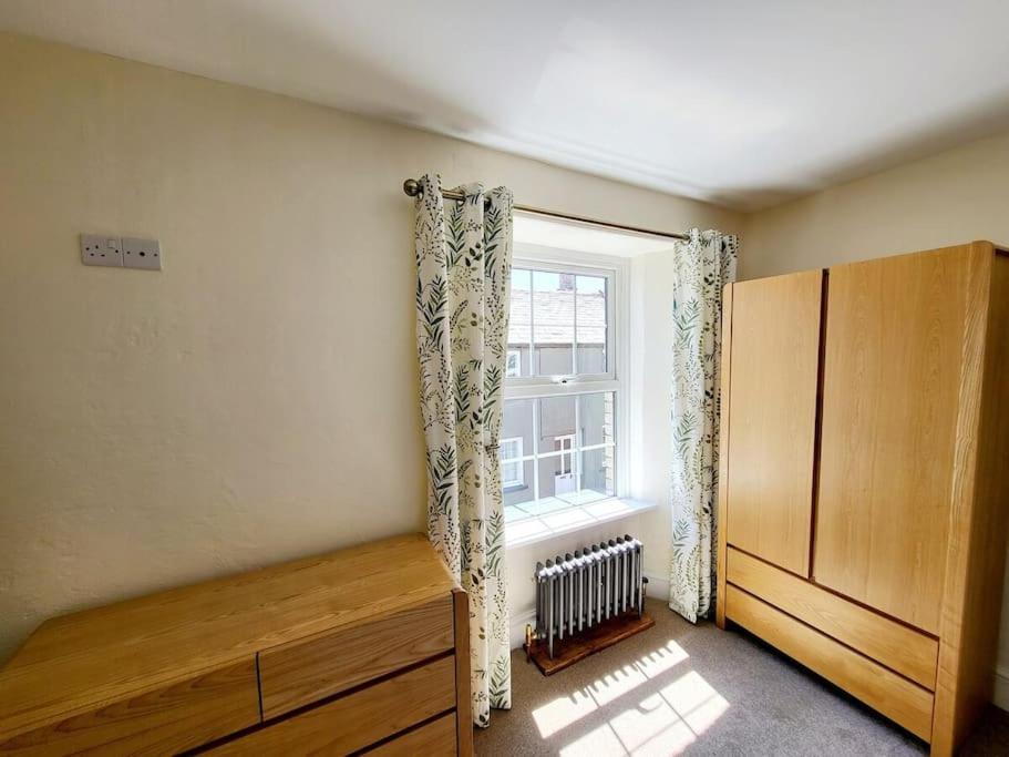 8 Duke Street - Launceston Cornwall エクステリア 写真